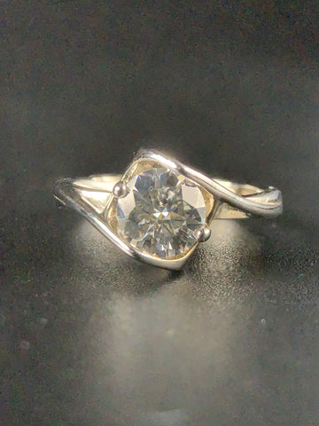 1 Carat Kiss of an Angel 925 Silver Moissanite Stone Ring